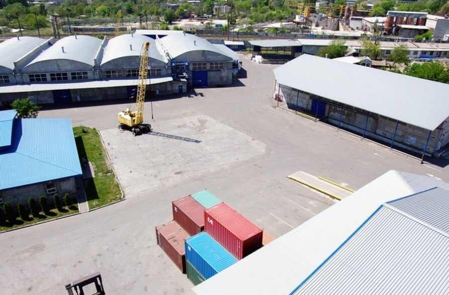Грузовой терминал экспедиторской компании «Black Sea Shipping Service Ltd»