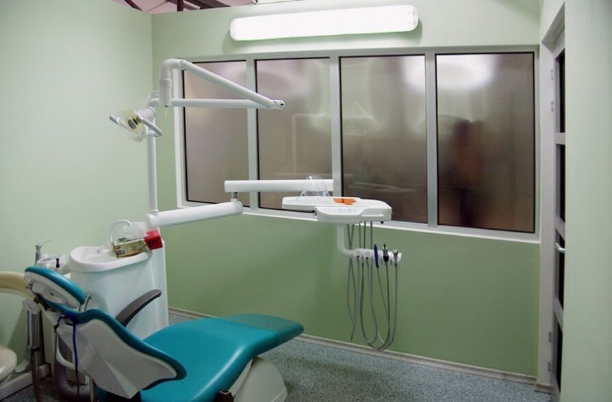 TIS (dental clinic)